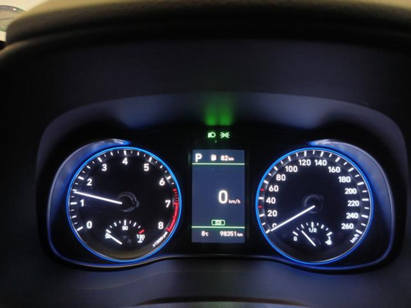 Hyundai Kona usata a Varese (12)