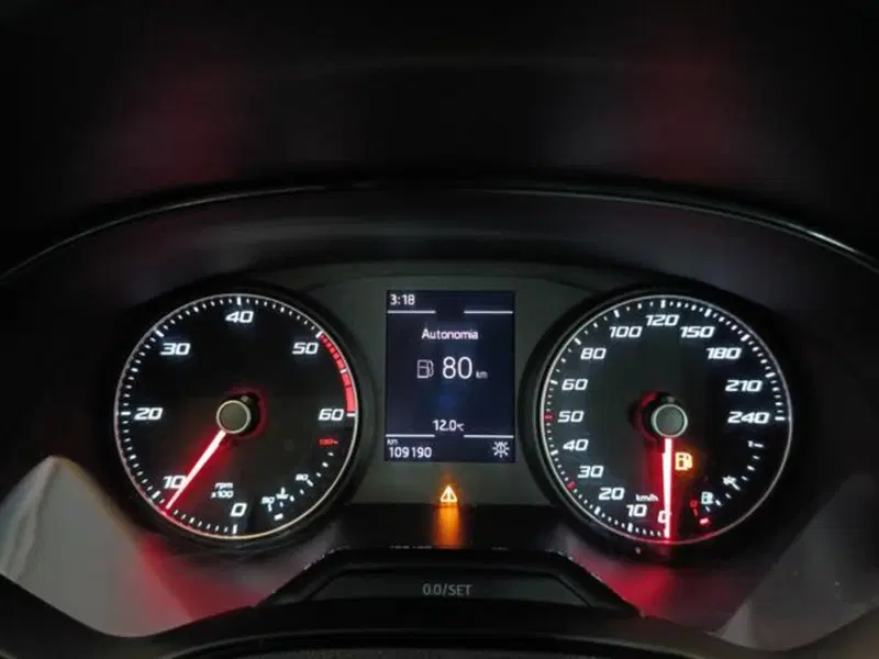 SEAT Arona usata a Varese (12)