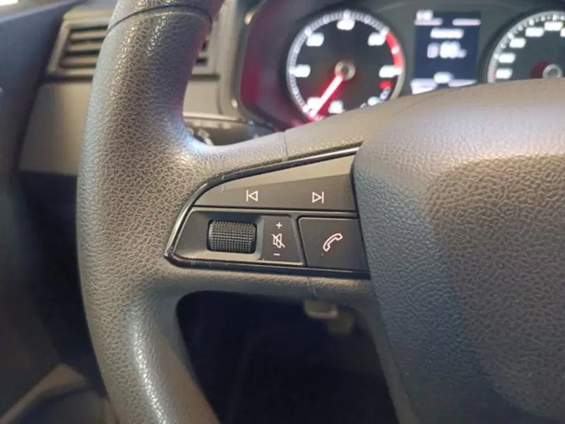 SEAT Arona usata a Varese (15)