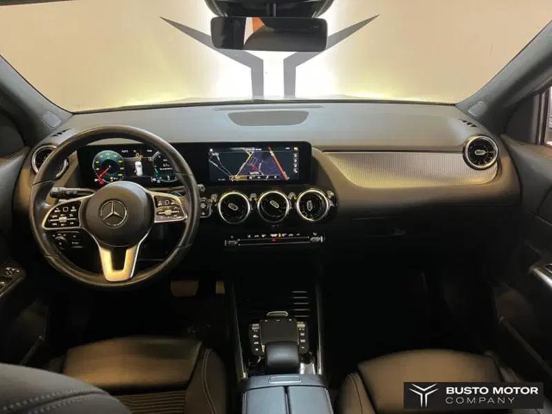 Mercedes-Benz GLA SUV usata a Varese (9)