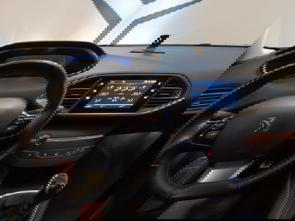 Peugeot 308 usata a Varese (11)