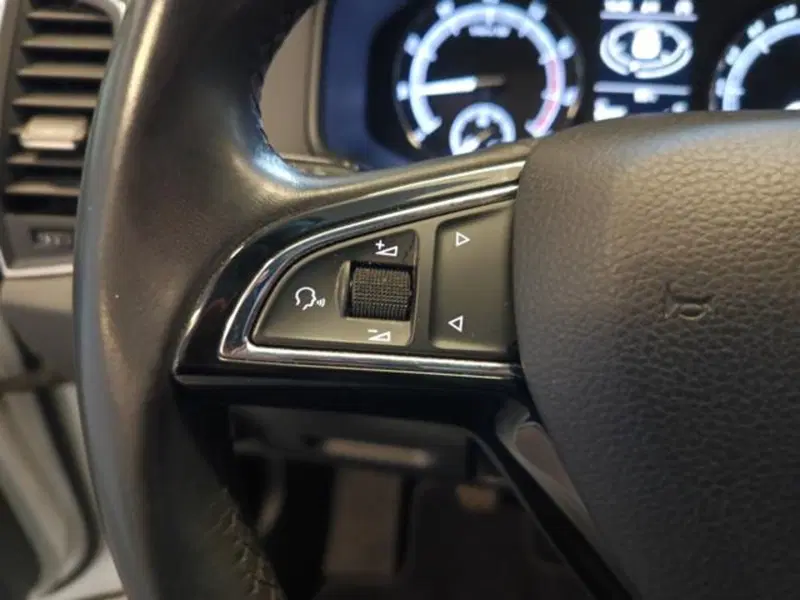 Skoda Karoq usata a Varese (17)