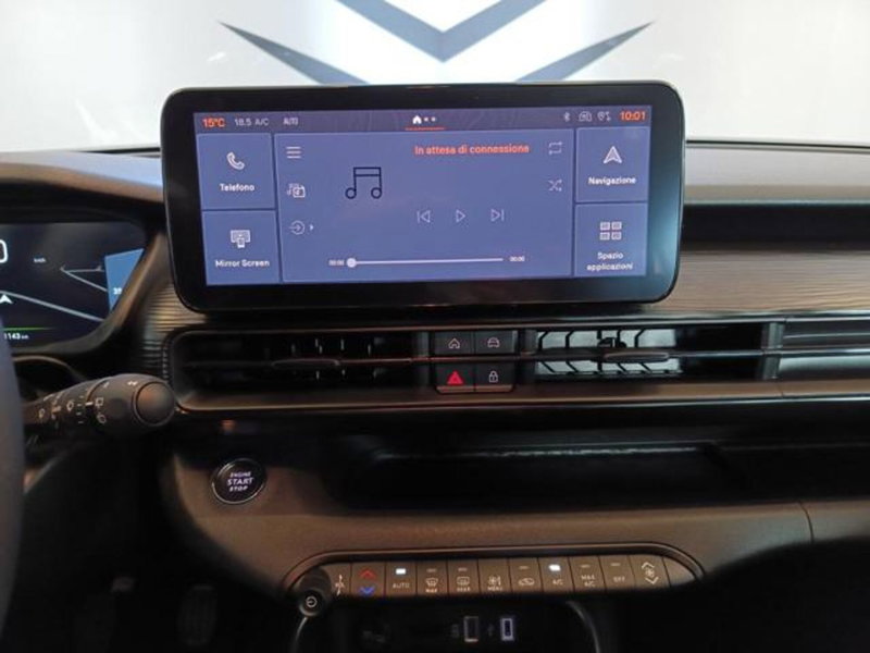 Jeep Avenger usata a Varese (13)