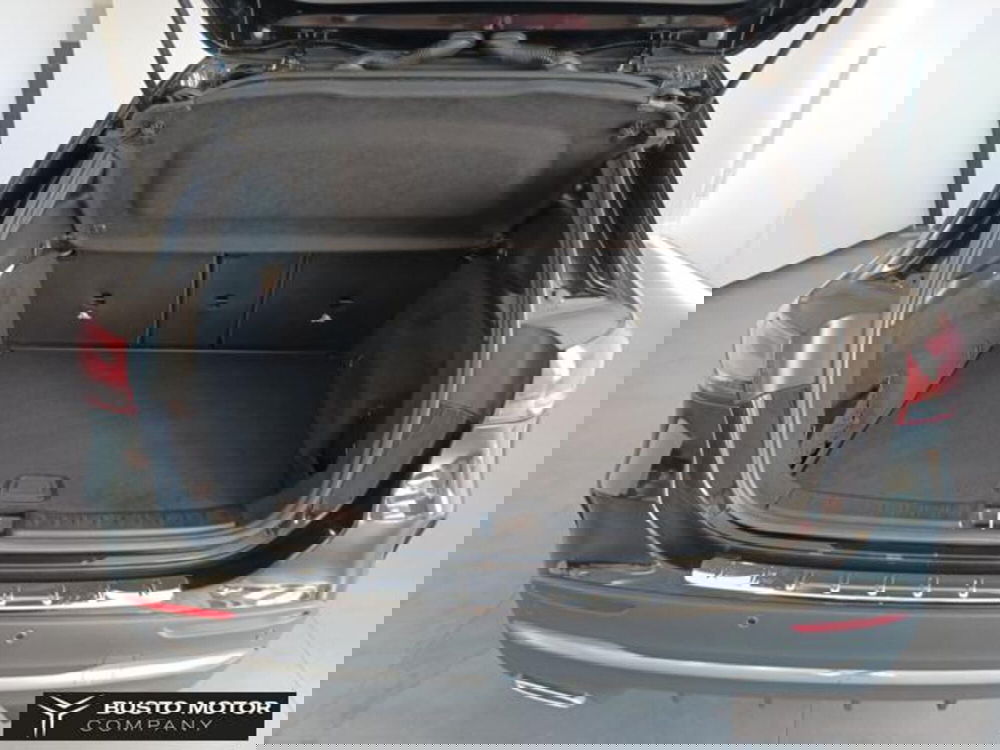 Mercedes-Benz GLA SUV usata a Varese (10)