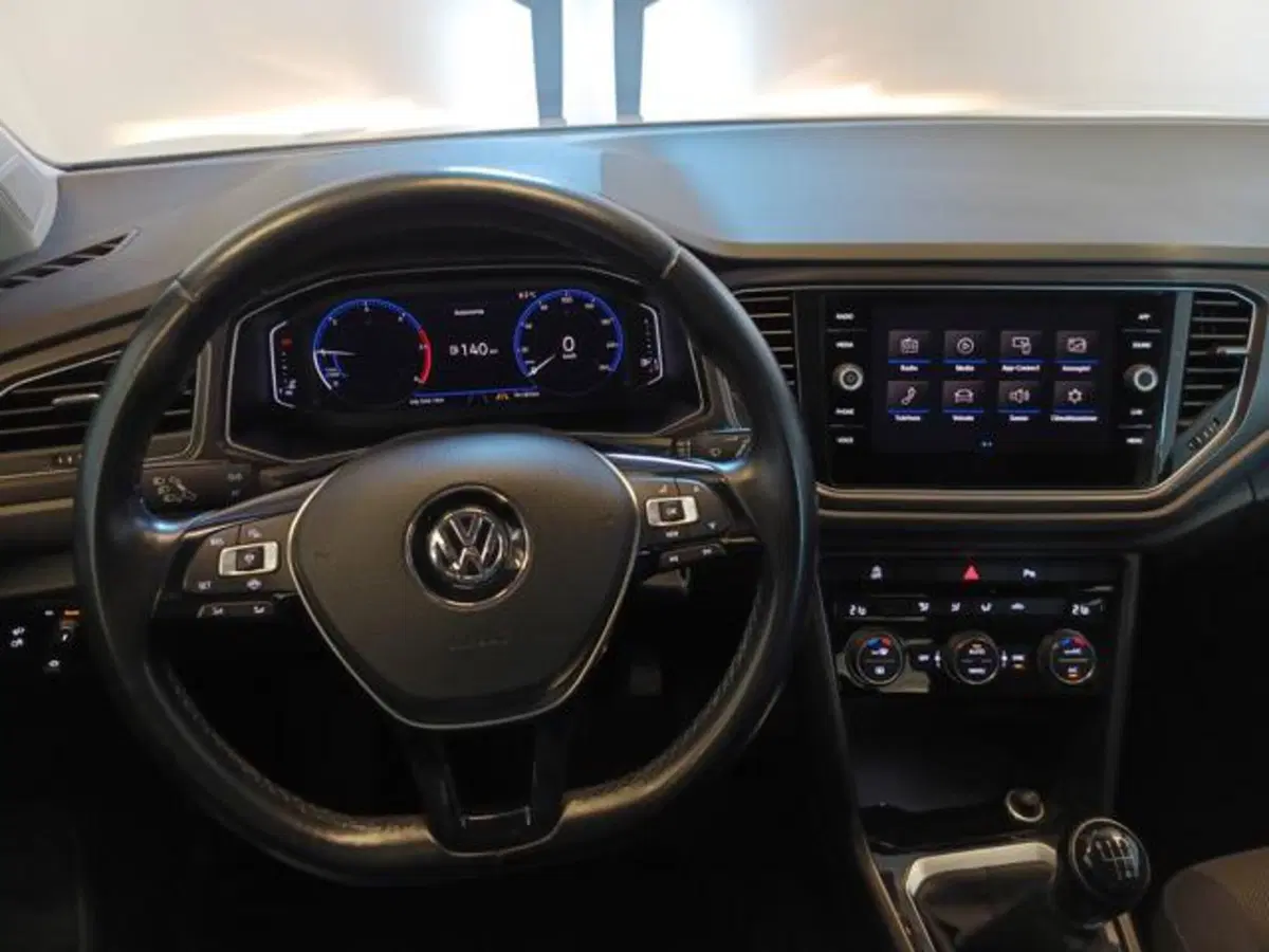 Volkswagen T-Roc usata a Varese (11)