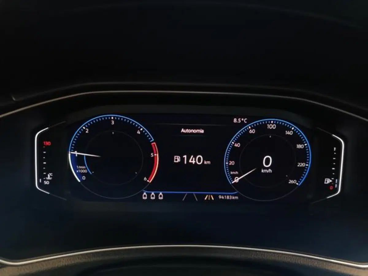 Volkswagen T-Roc usata a Varese (12)