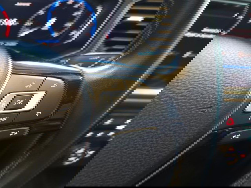 Volkswagen T-Roc usata a Varese (17)