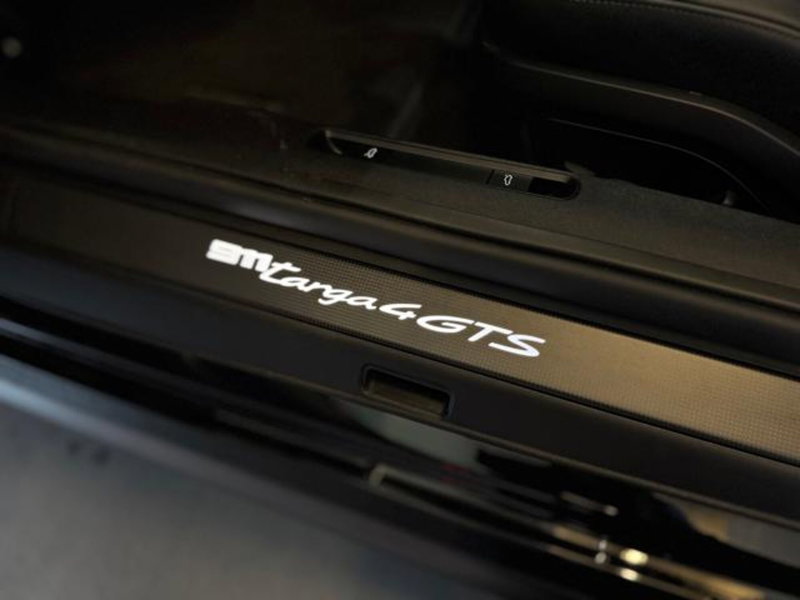 Porsche 911 Cabrio usata a Varese (20)