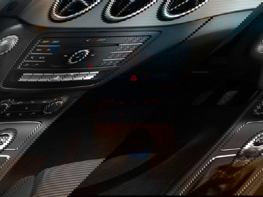 Mercedes-Benz Classe B usata a Varese (14)