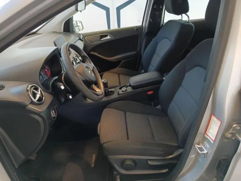 Mercedes-Benz Classe B usata a Varese (8)