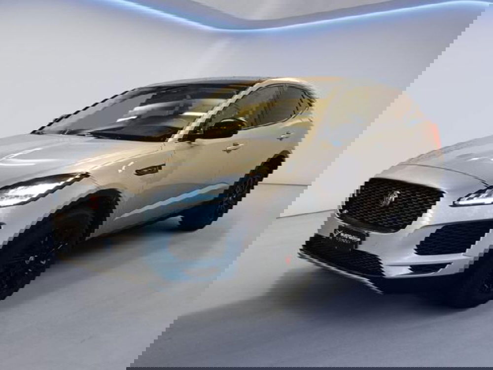 Jaguar E-Pace usata a Varese (3)