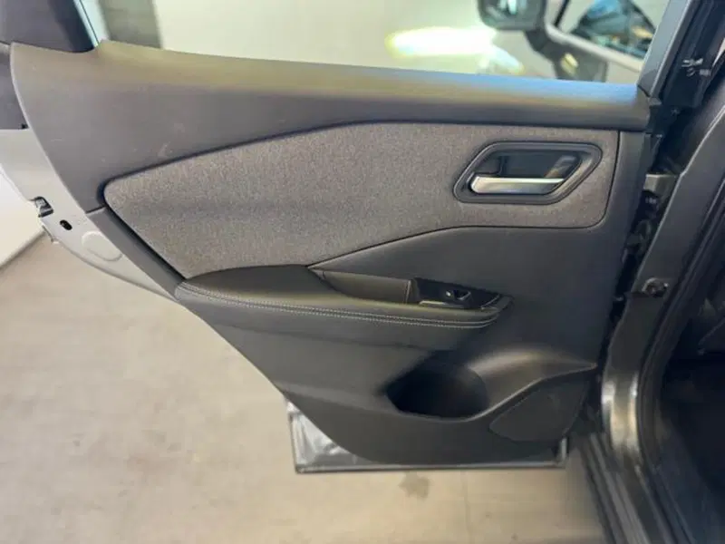 Nissan Qashqai usata a Varese (20)