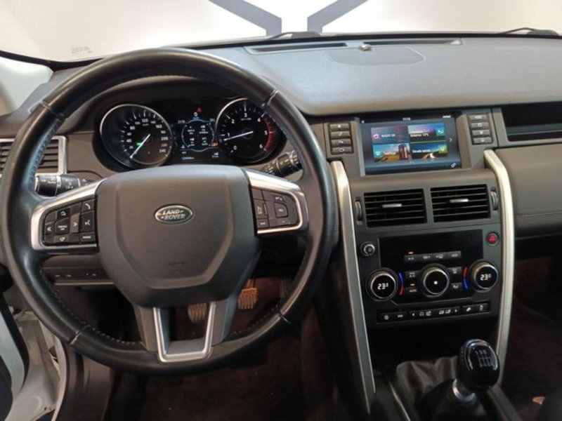 Land Rover Discovery Sport usata a Varese (11)