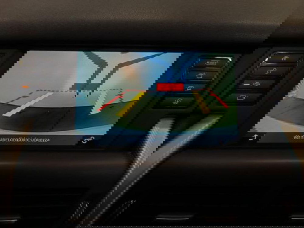 Land Rover Discovery Sport usata a Varese (14)
