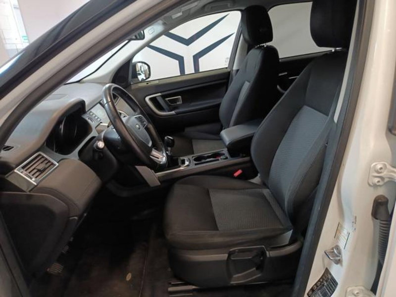 Land Rover Discovery Sport usata a Varese (8)