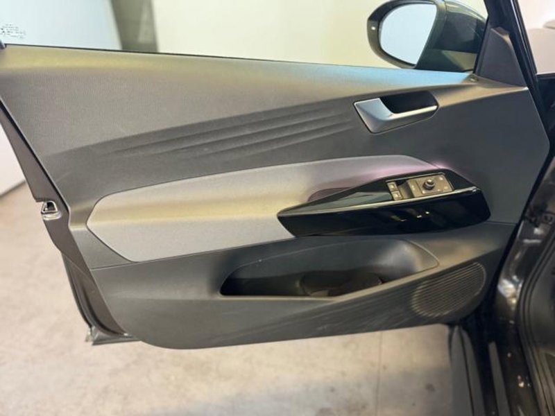 Volkswagen ID.3 usata a Varese (18)