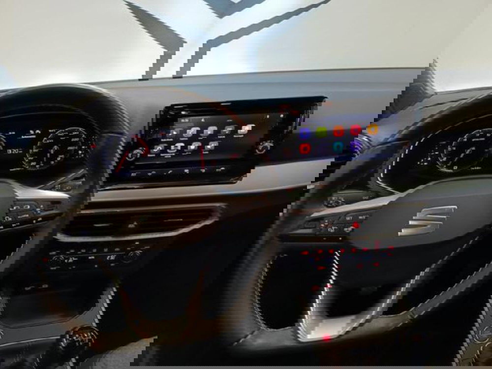 SEAT Arona usata a Varese (11)