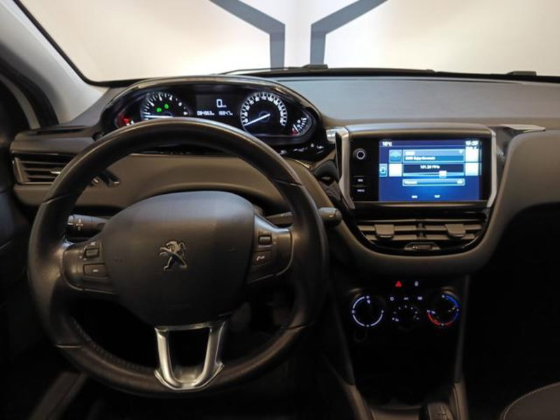 Peugeot 208 usata a Varese (11)