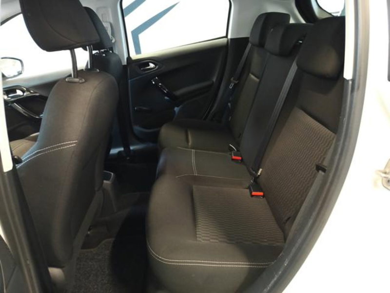 Peugeot 208 usata a Varese (9)