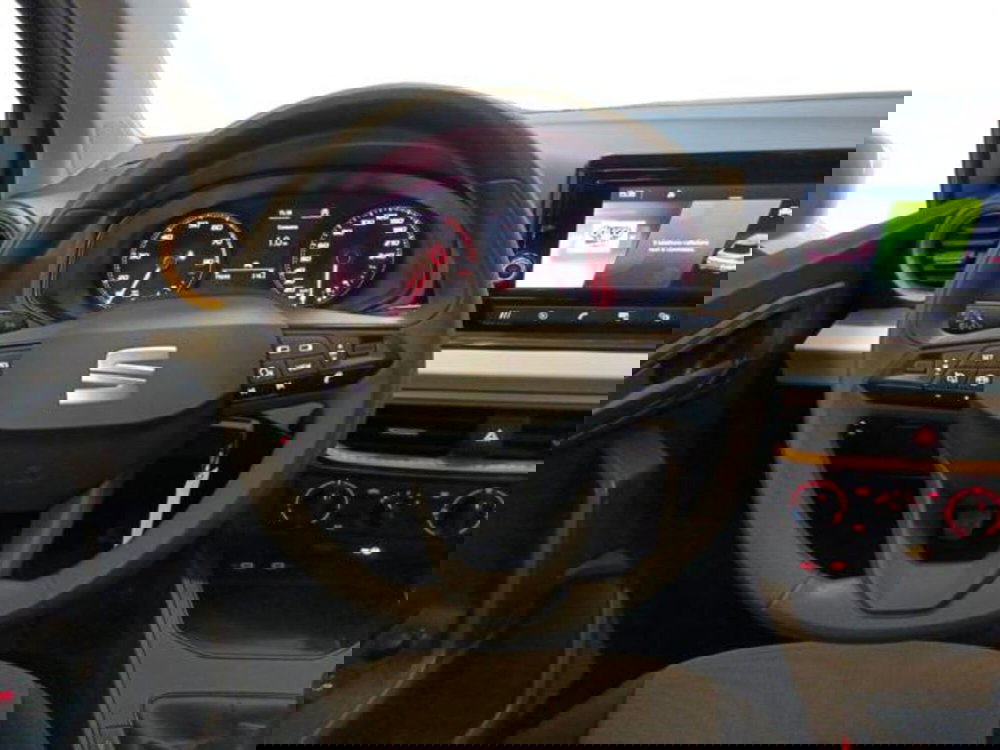 SEAT Arona usata a Varese (13)