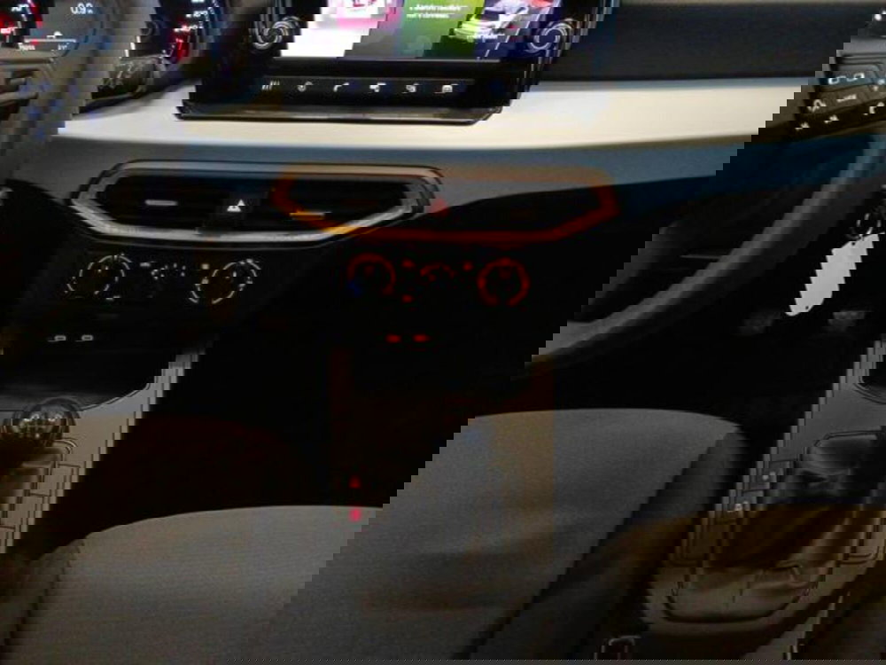 SEAT Arona usata a Varese (15)