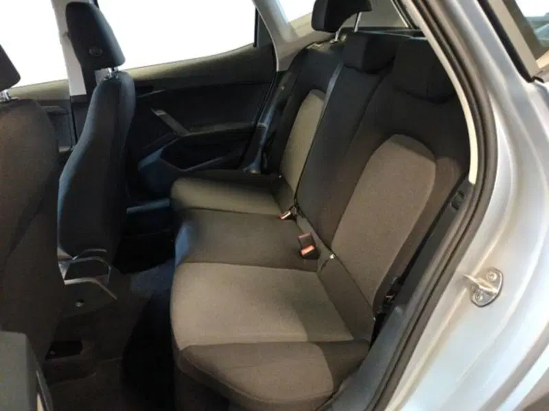 SEAT Arona usata a Varese (9)