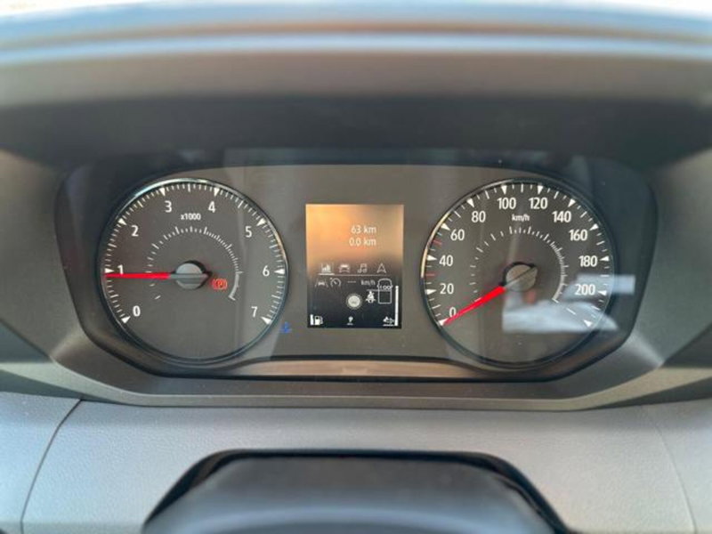 Nissan Interstar Furgone nuova a Varese (10)