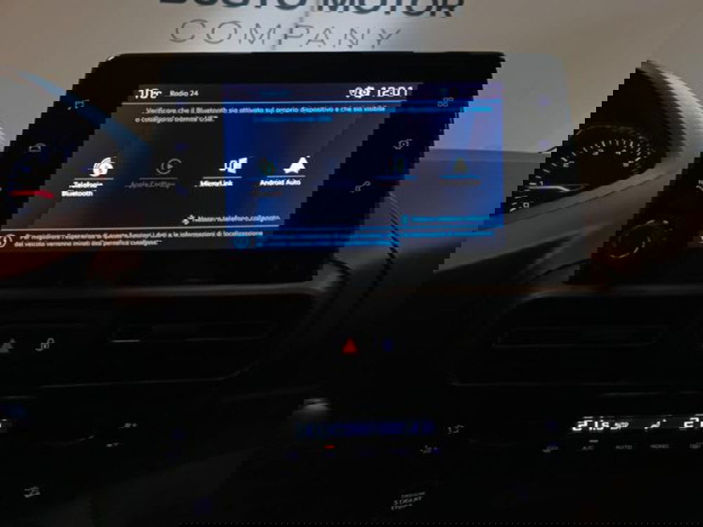 Peugeot Rifter usata a Varese (13)