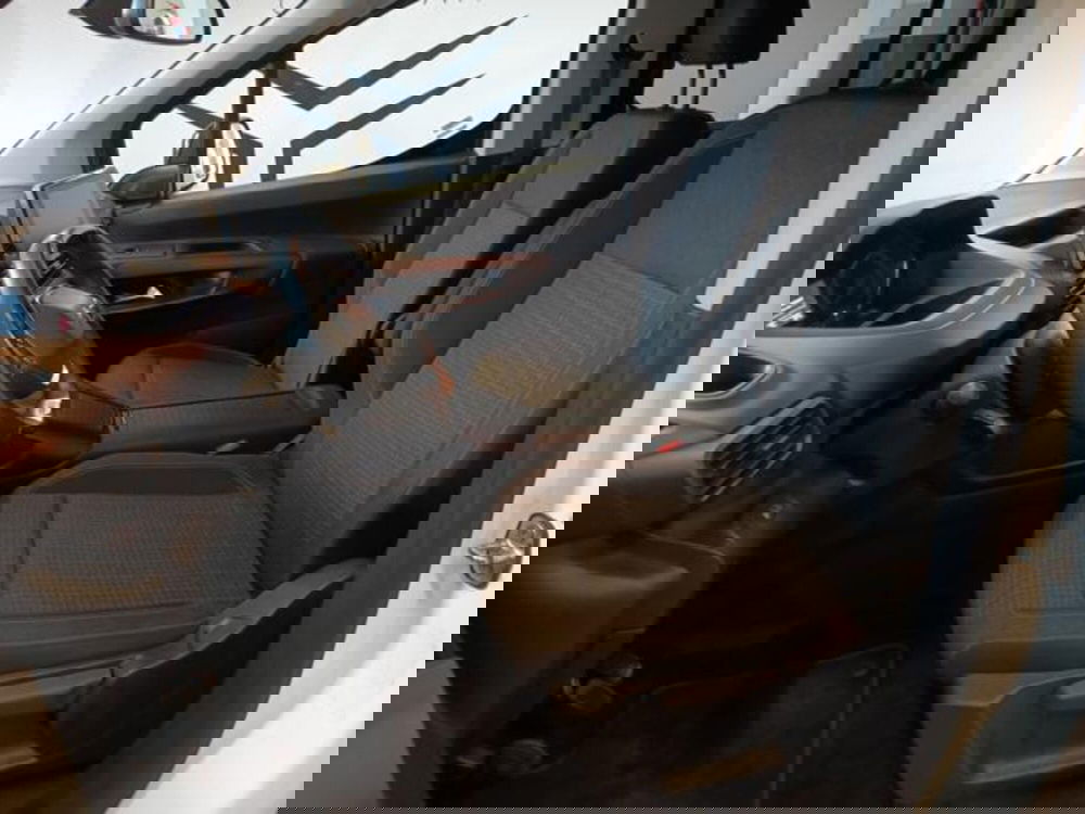 Peugeot Rifter usata a Varese (8)