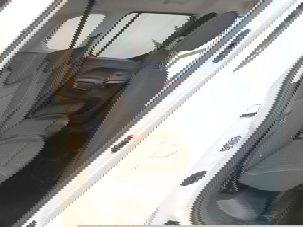 Peugeot Rifter usata a Varese (9)