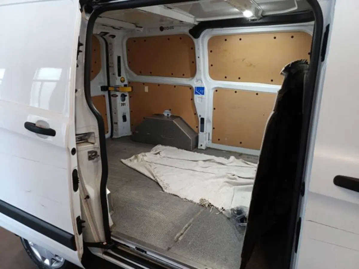 Ford Transit Custom Furgone usata a Varese (9)