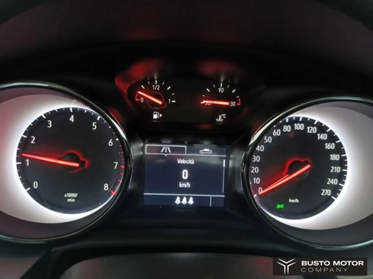 Opel Astra usata a Varese (13)