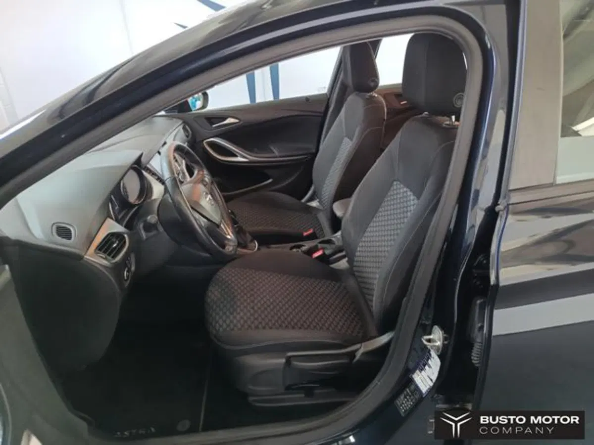 Opel Astra usata a Varese (8)