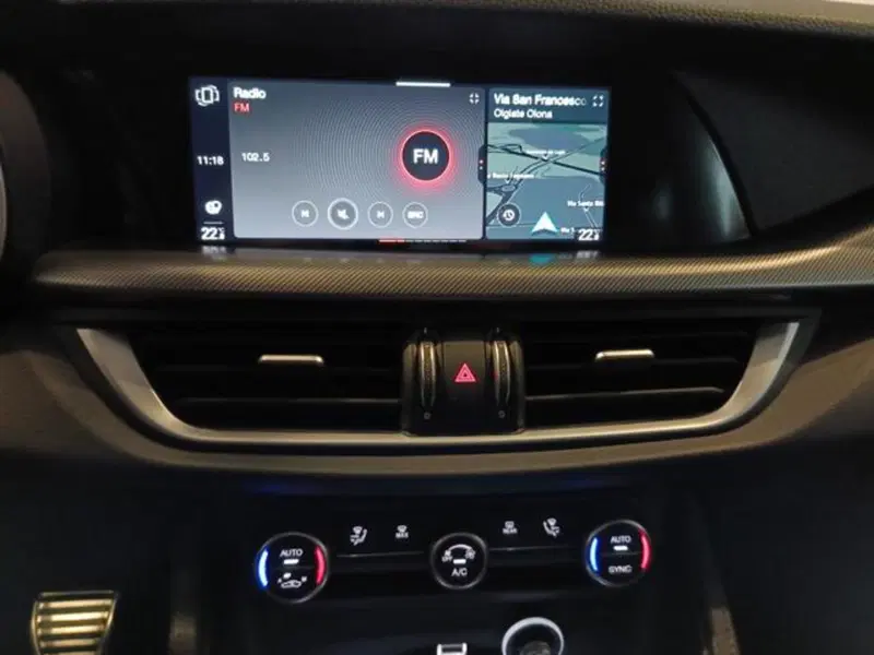 Alfa Romeo Stelvio usata a Varese (13)