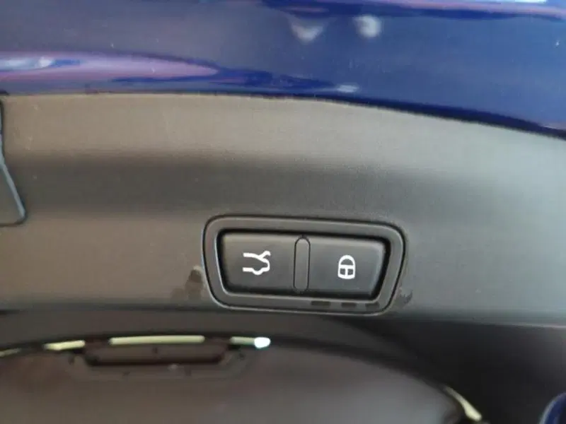 Alfa Romeo Stelvio usata a Varese (16)