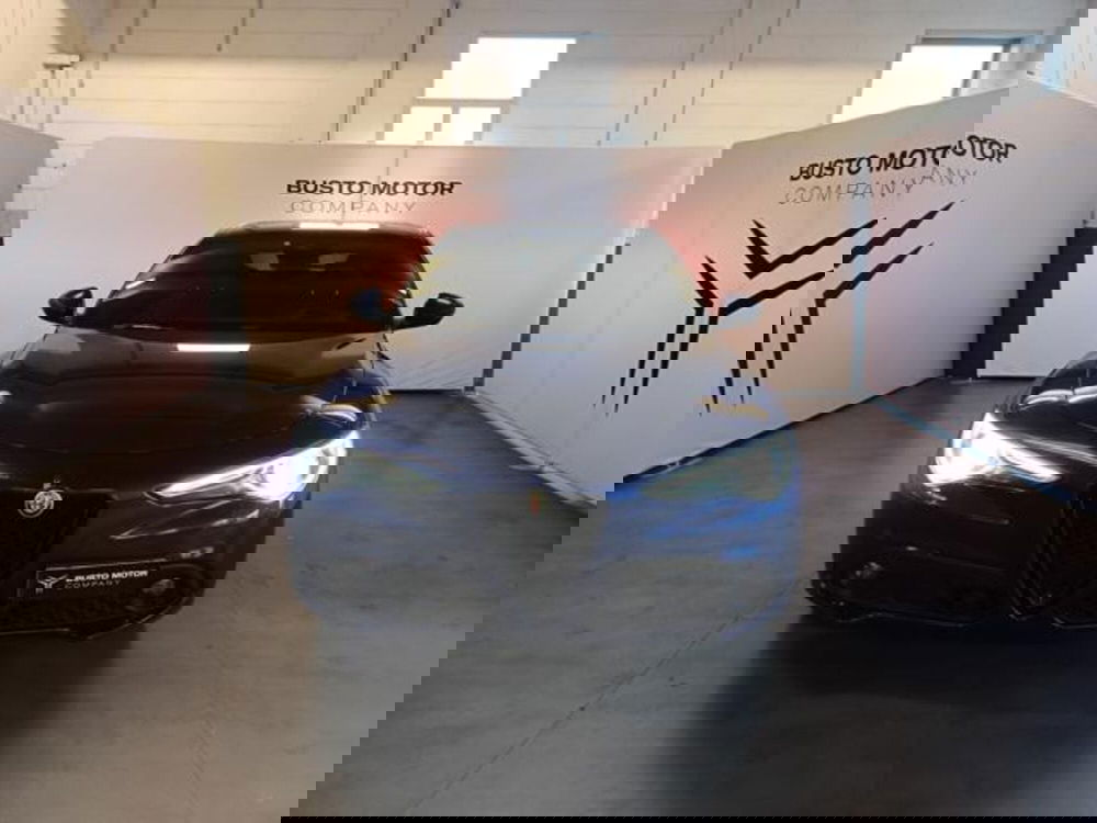 Alfa Romeo Stelvio usata a Varese (2)