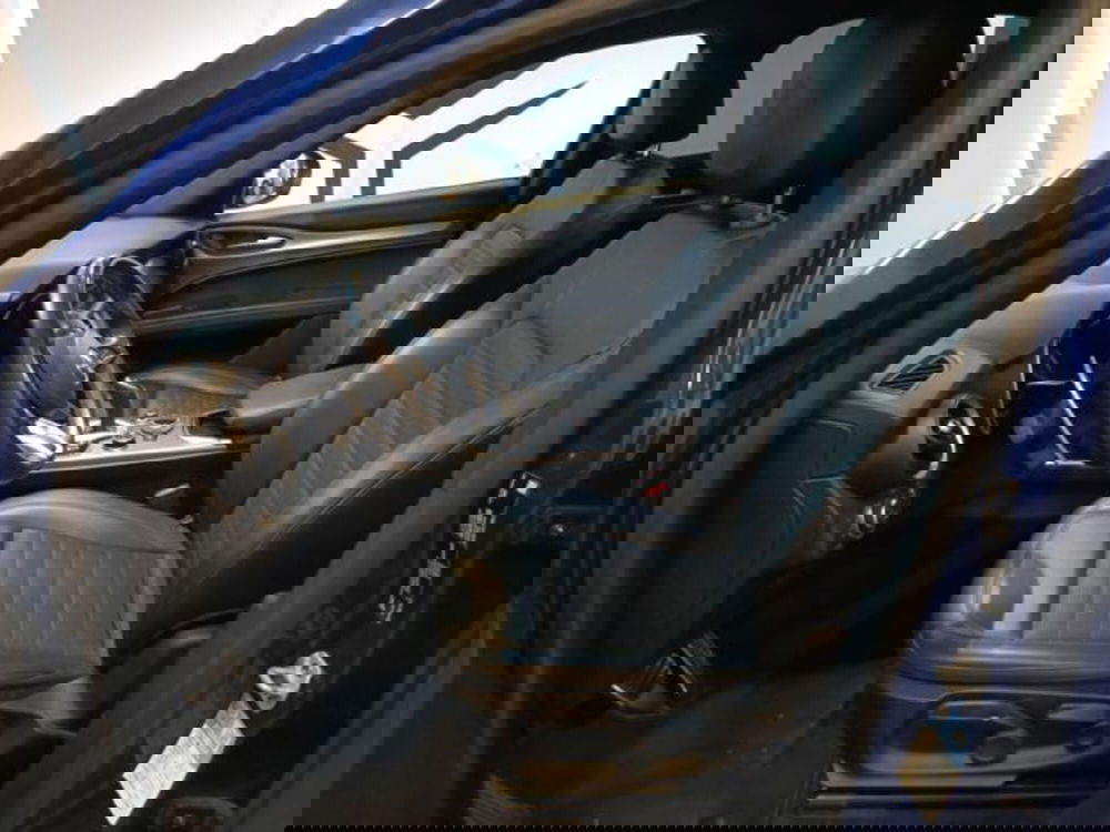 Alfa Romeo Stelvio usata a Varese (8)