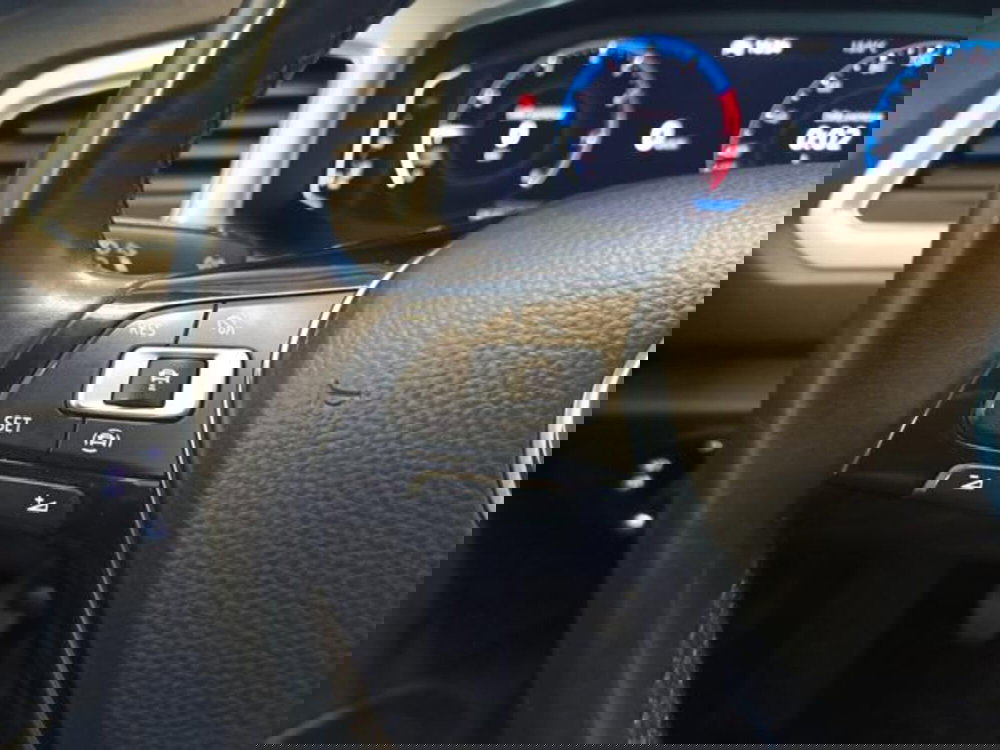 Volkswagen T-Roc Cabrio usata a Varese (16)