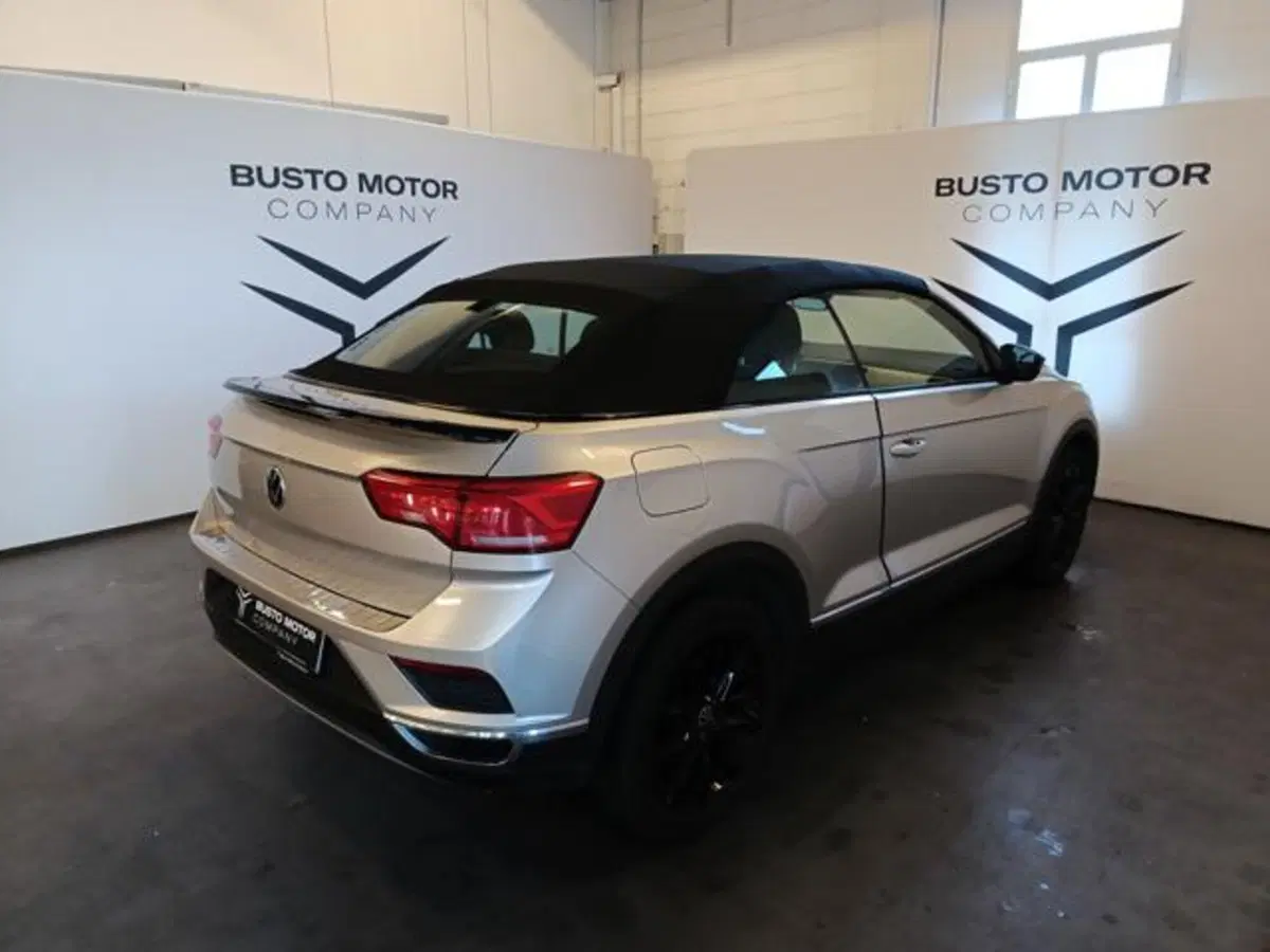 Volkswagen T-Roc Cabrio usata a Varese (6)