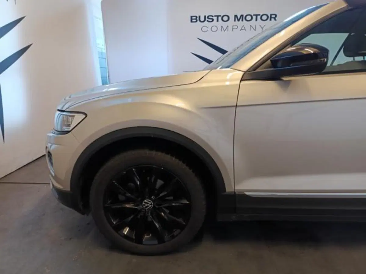 Volkswagen T-Roc Cabrio usata a Varese (7)