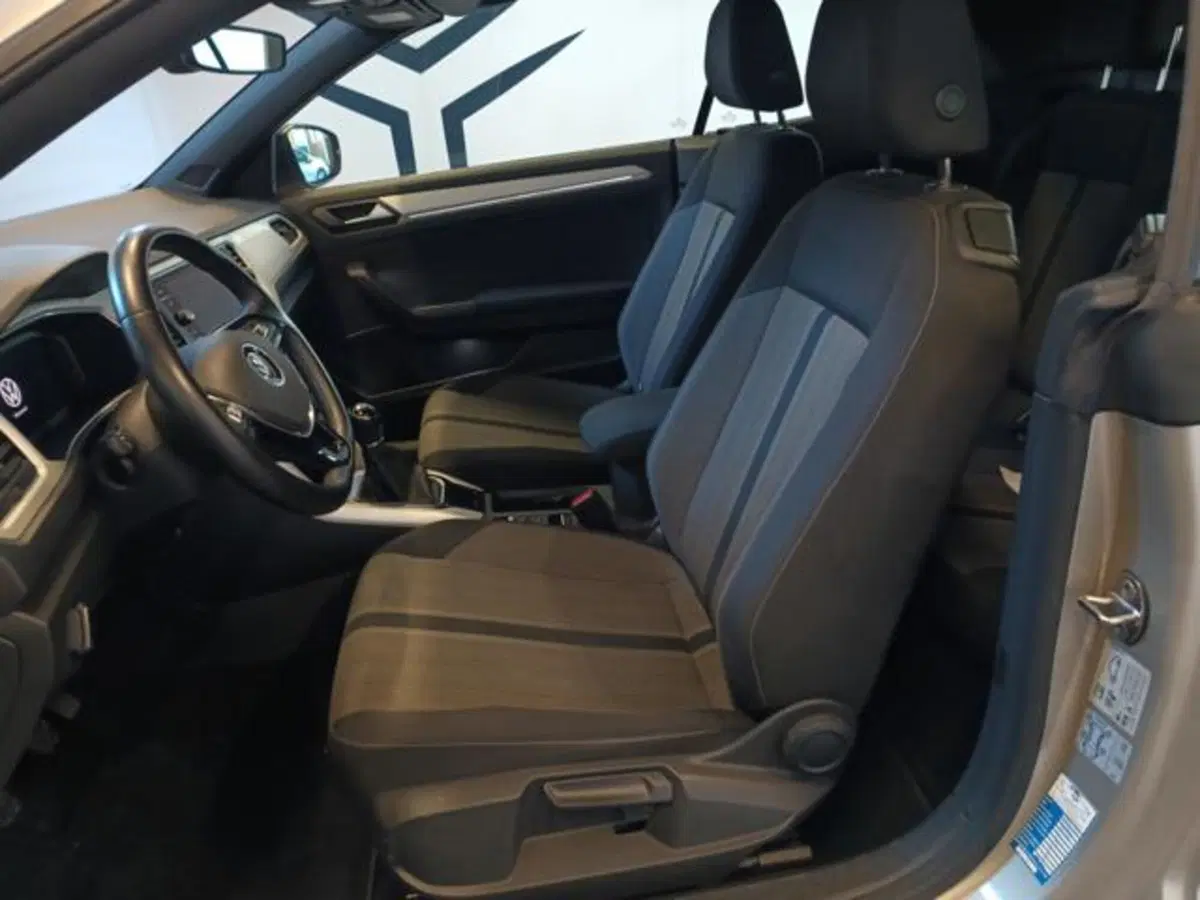 Volkswagen T-Roc Cabrio usata a Varese (8)