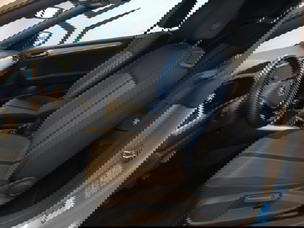 Volkswagen T-Roc Cabrio usata a Varese (8)