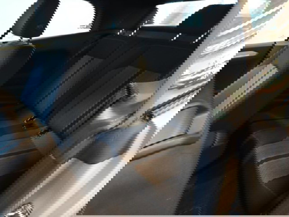 Volkswagen T-Roc Cabrio usata a Varese (9)