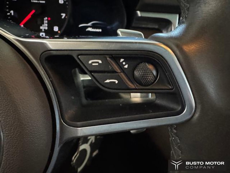 Porsche Macan usata a Varese (14)