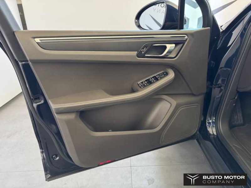 Porsche Macan usata a Varese (8)