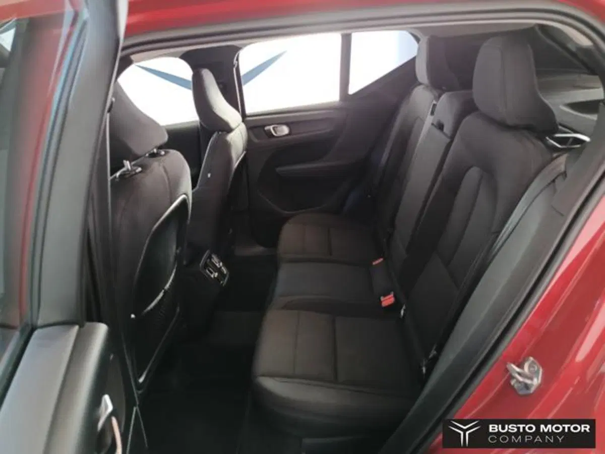 Volvo XC40 usata a Varese (9)