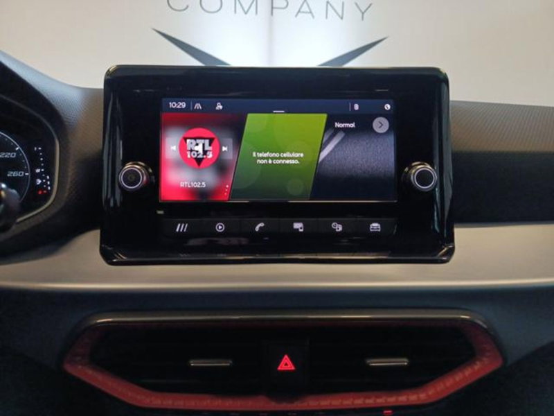 SEAT Arona usata a Varese (16)
