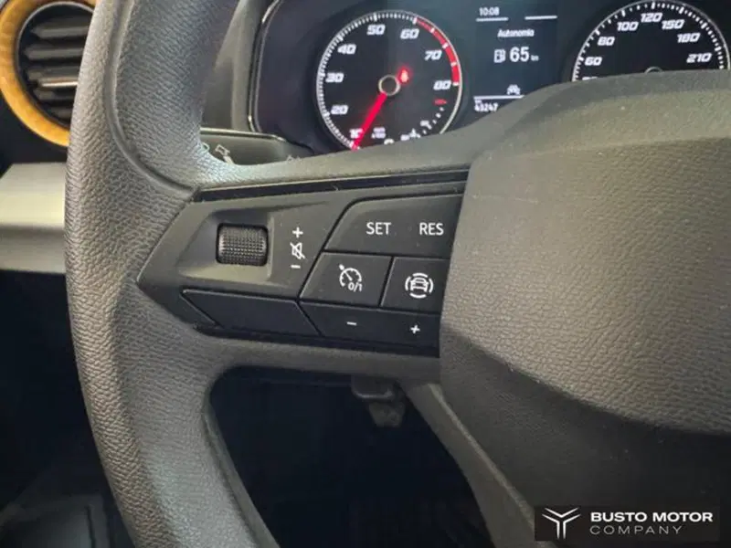 SEAT Arona usata a Varese (14)