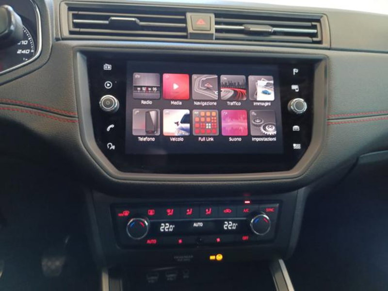 SEAT Arona usata a Varese (12)