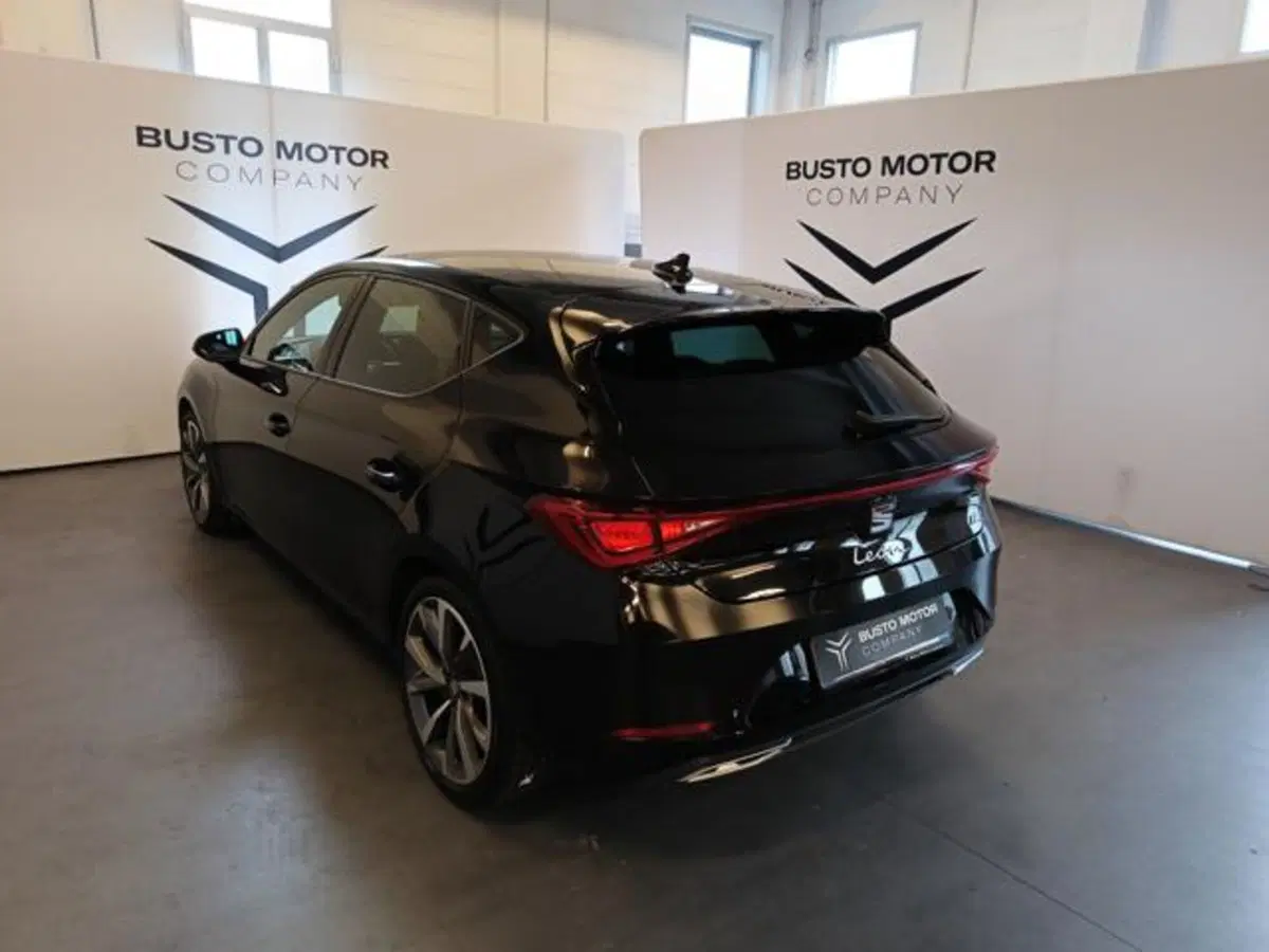 SEAT Leon usata a Varese (4)